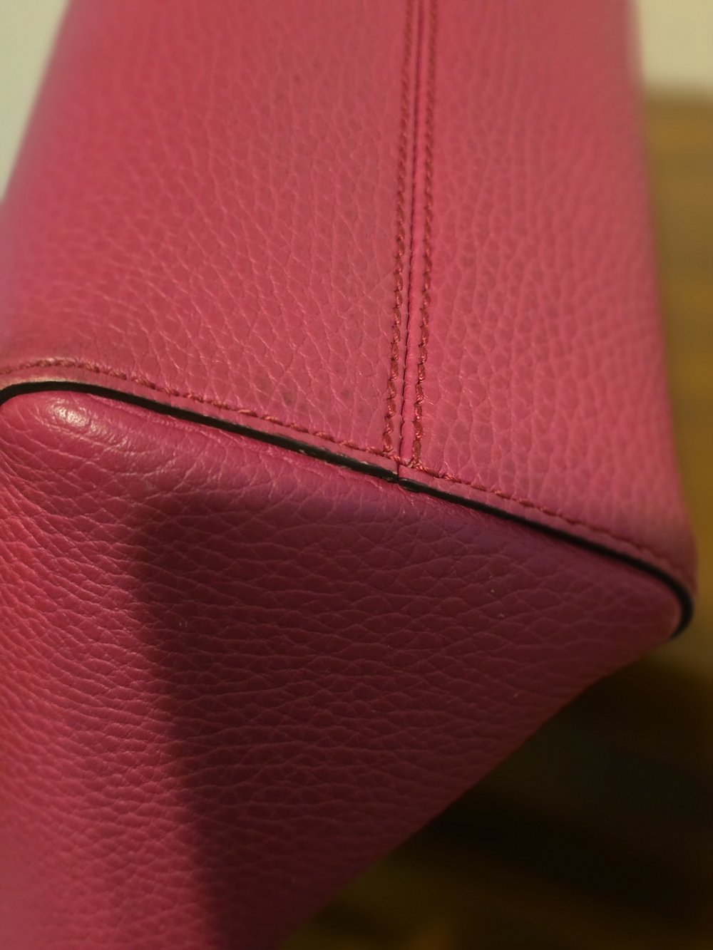 Gucci Fuchsia Pebbled Leather Satchel with Gold Logo/ GORGEOUS! - Picture 8 of 12